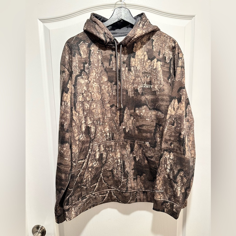 Habit Men’s Real Tree Timber Performance Camouflage Hoodie, Size Large